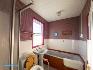 Bathroom- click for photo gallery